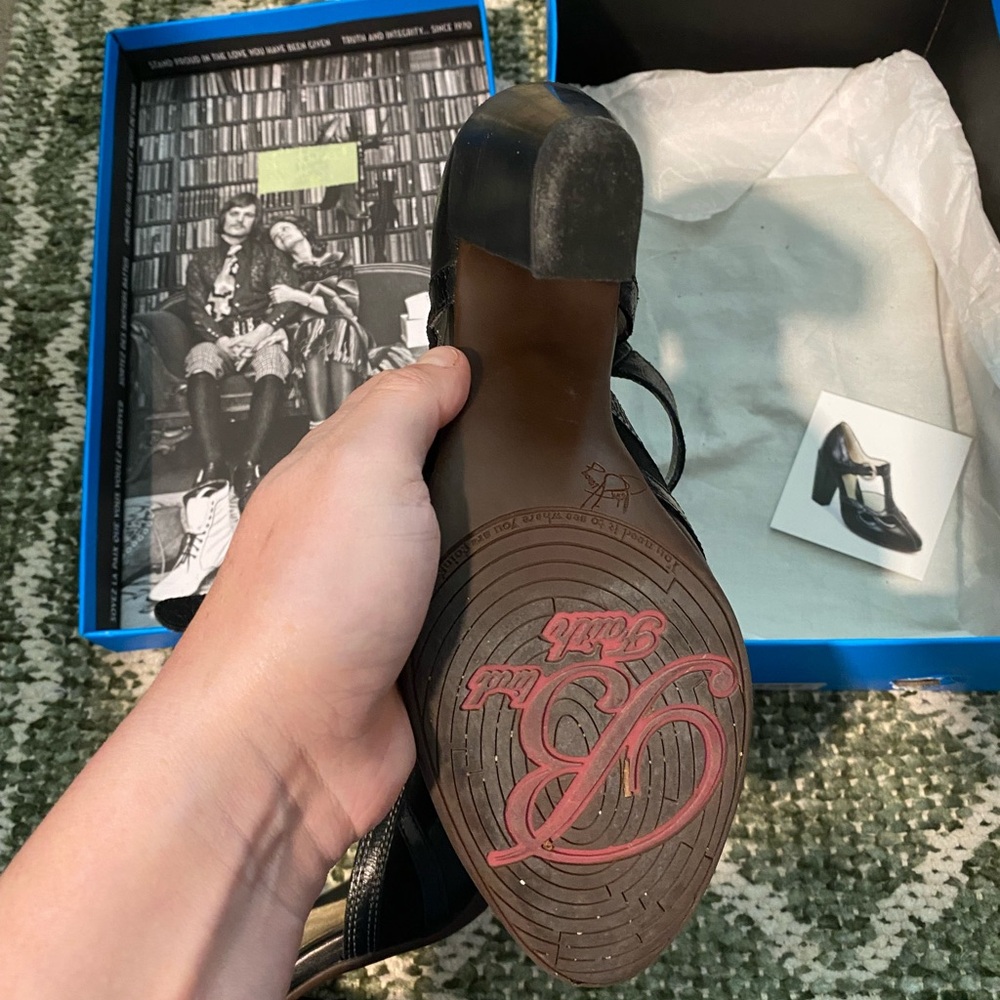 John Fluevog Sigourney Black Leather Heels - Picture 15 of 16